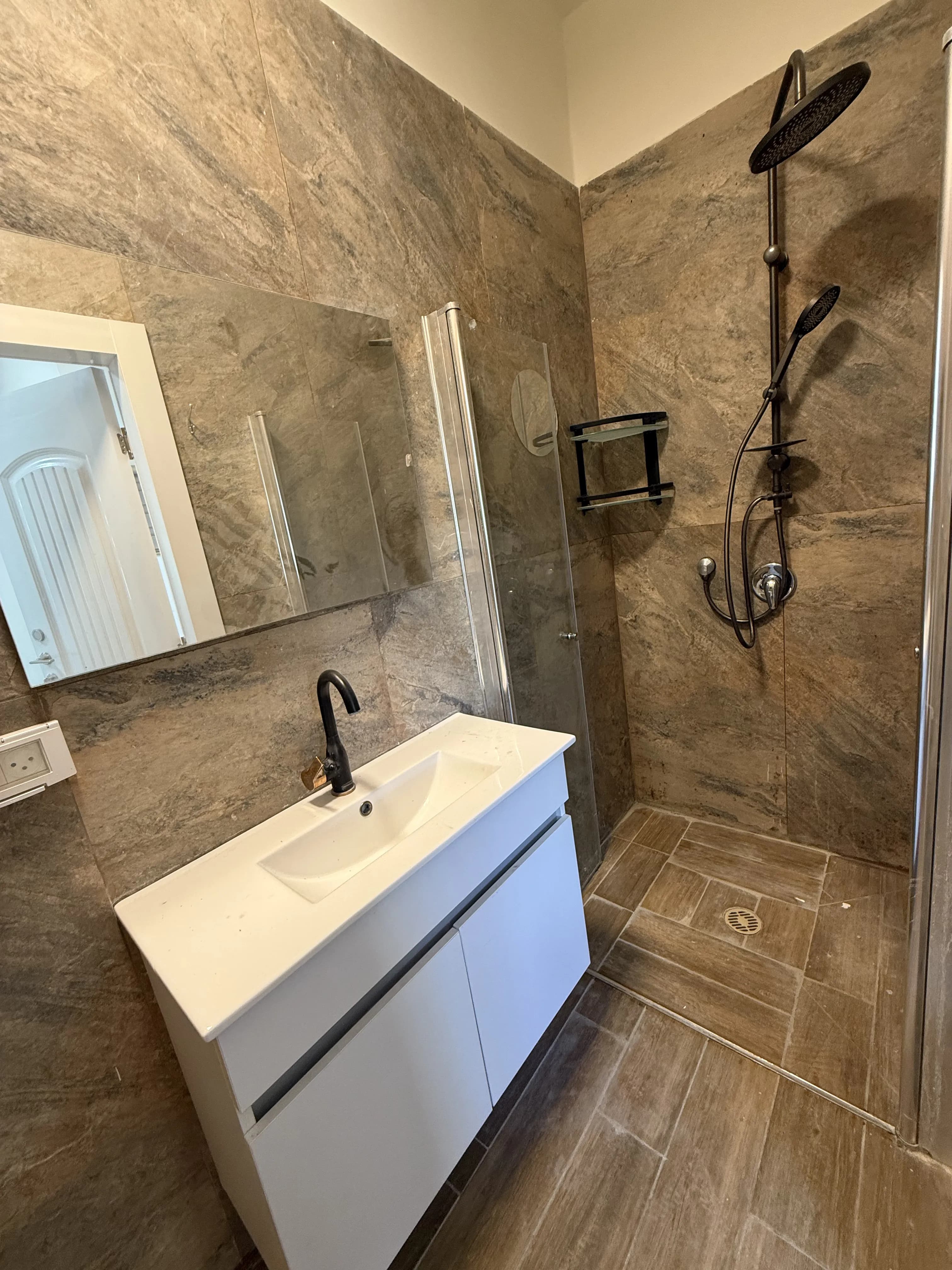 דירה 3 — 2 חדרים - תמונה 5