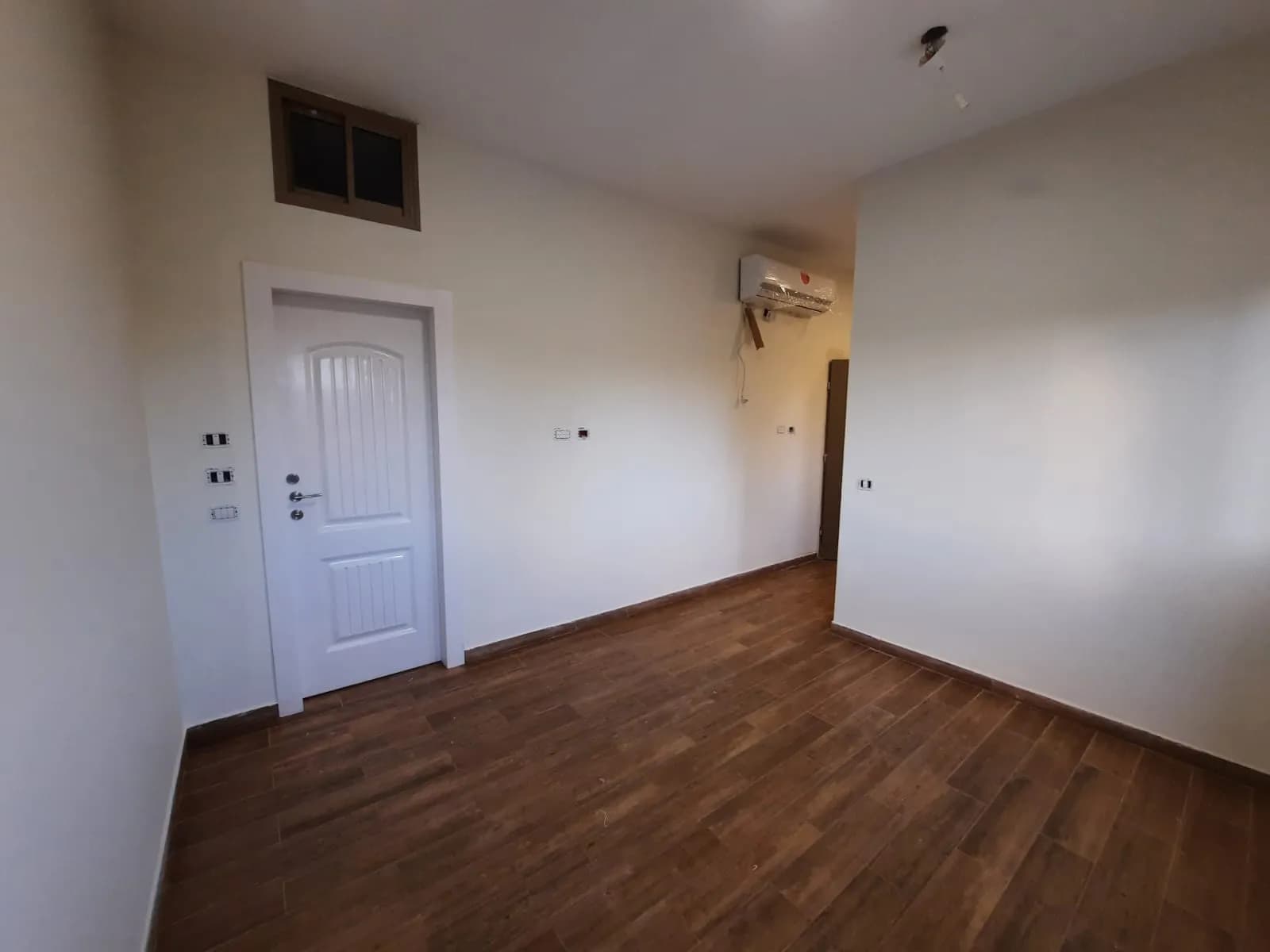 דירה 8 — 2 חדרים - תמונה 3