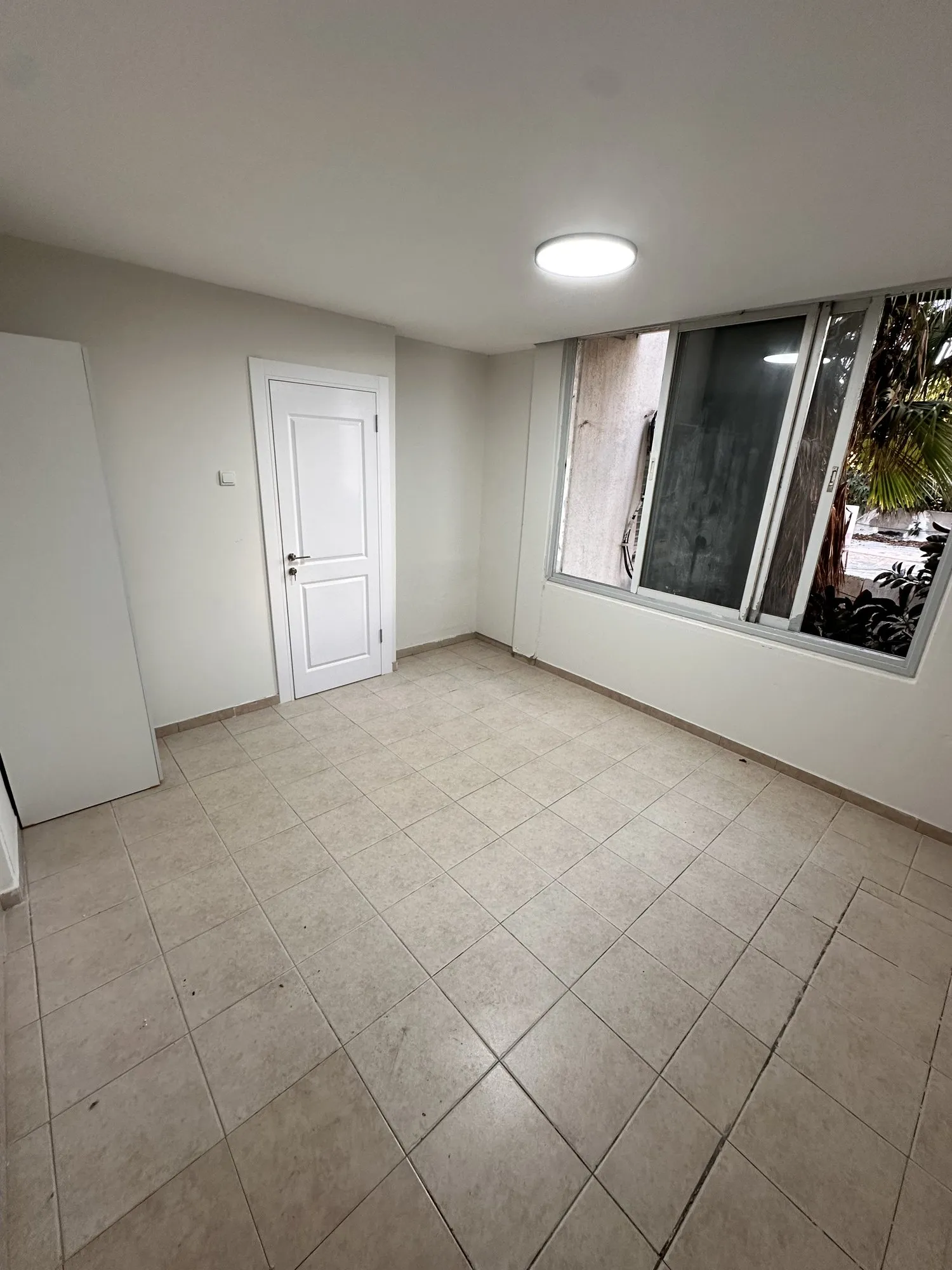 הירקון 313 ת״א — לאחר שיפוץ 11