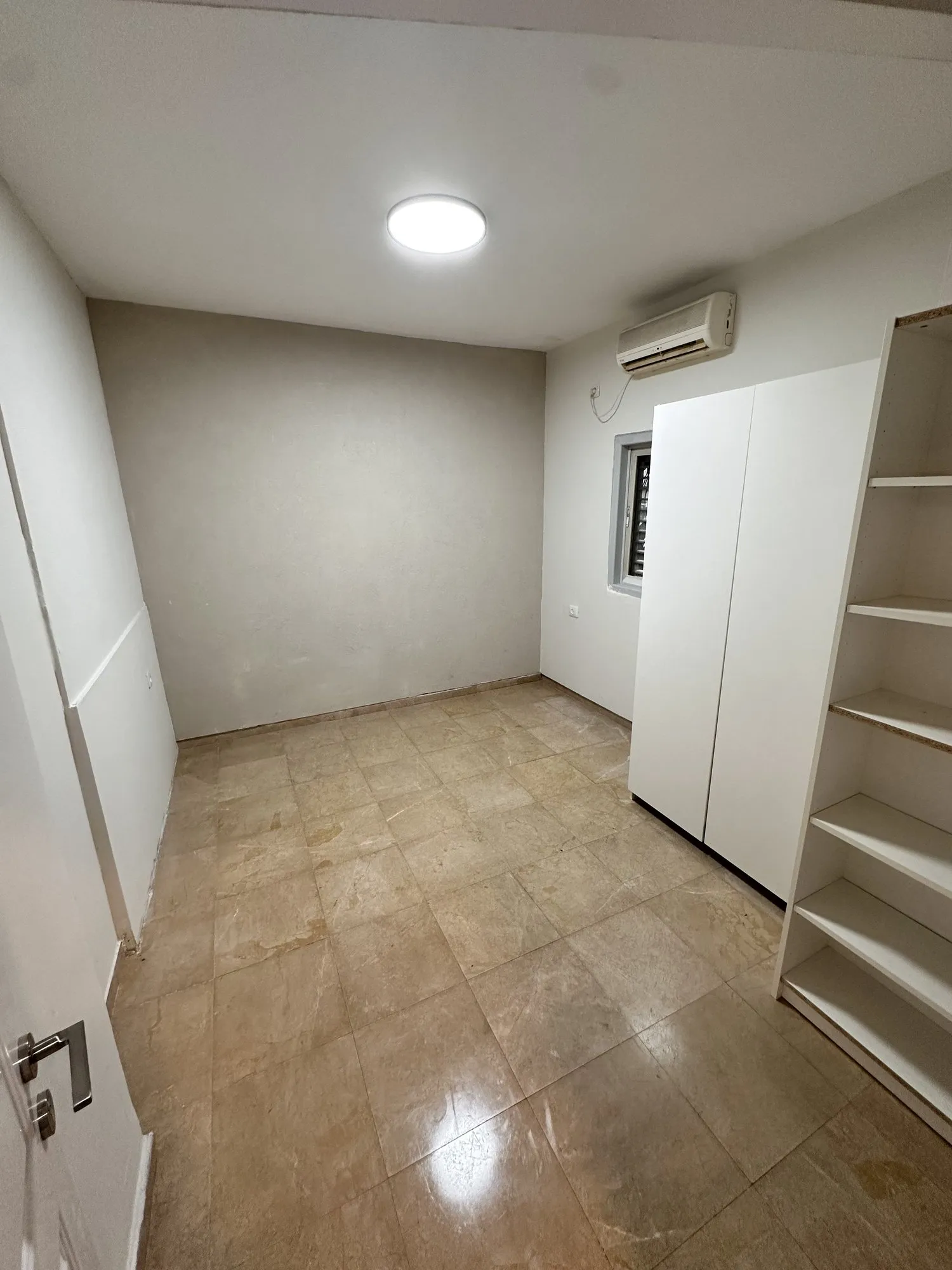 הירקון 313 ת״א — לאחר שיפוץ 12