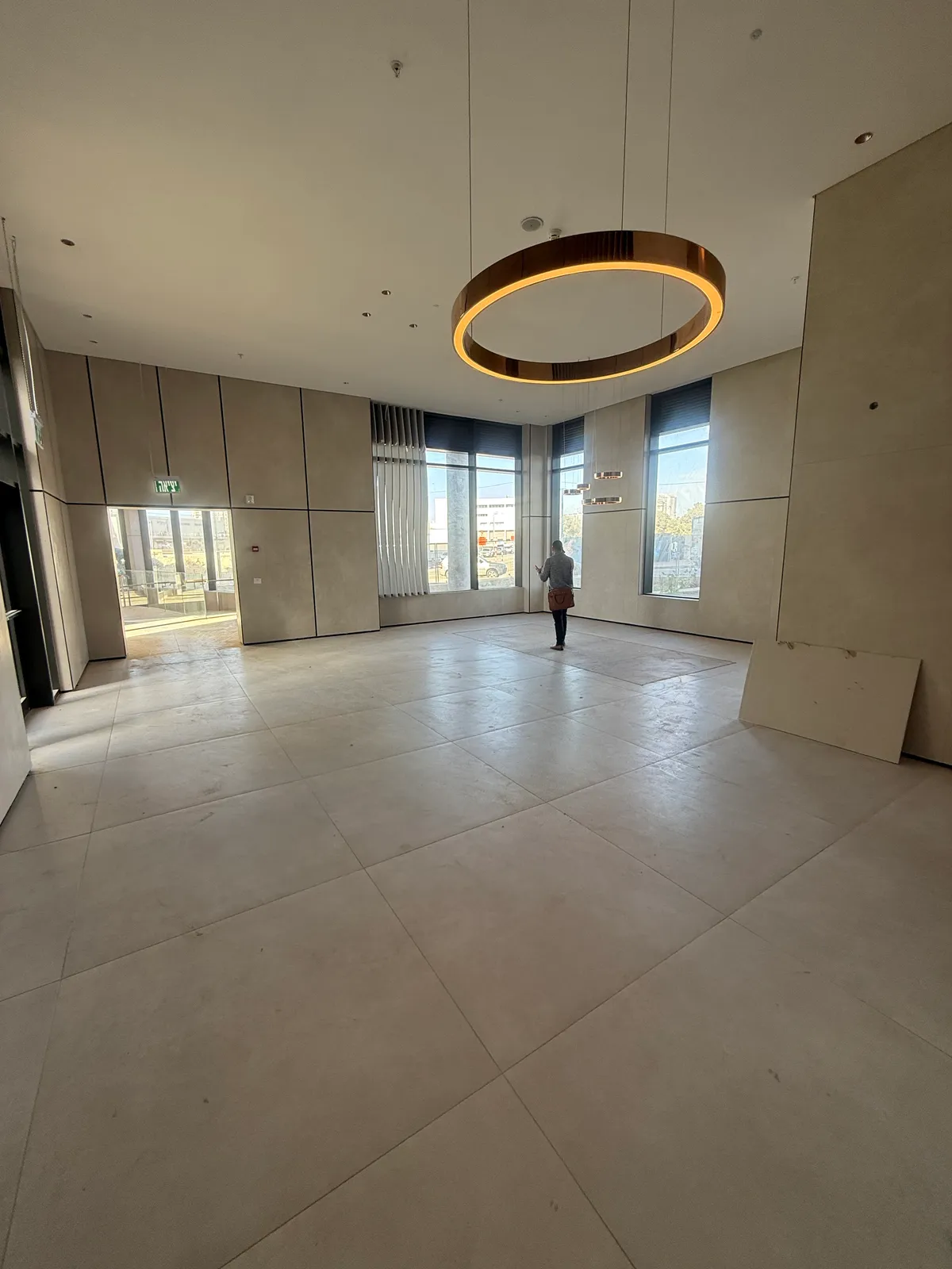 כוכב הפארק — צילום חזית בניינים + לובי + חדכ 8