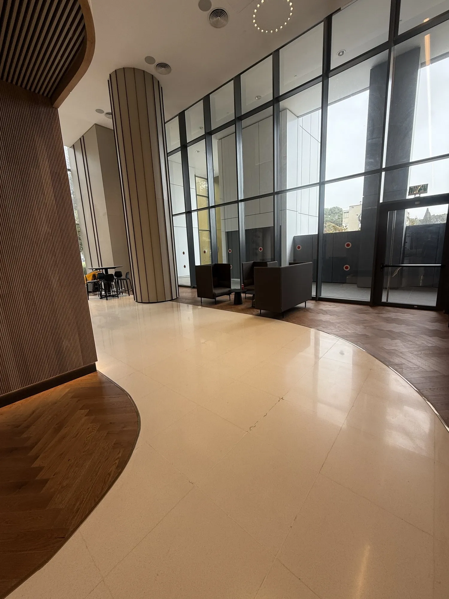 אפר האוס — בניין A 2